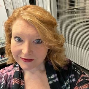 Meet your Posher, Carolyn